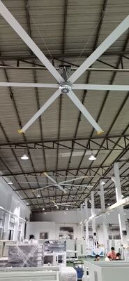 Fã de teto grande industrial de KCoolVent HB-A2500 HVLS para o grande espaço, motor da caixa de engrenagens 0.75kW, pás do ventilador da liga de alumínio